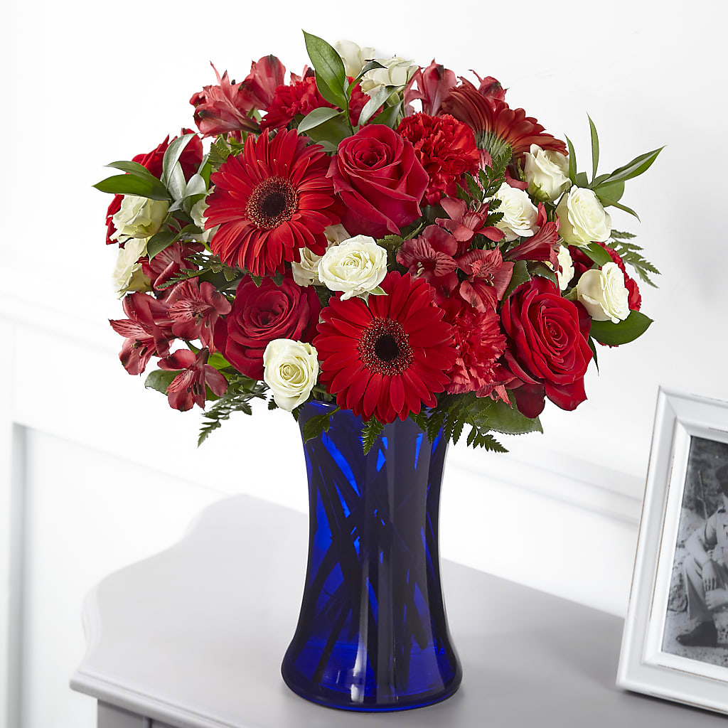 Hearts Embrace Bouquet – Misrak Dicore And Event Organizer, Springfield VA