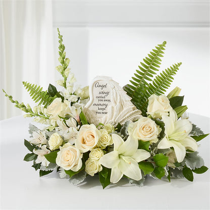 Holding You Close Arrangement –  Misrak Dicore And Event Organizer, Springfield VA